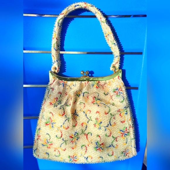 Lemured Corde Handbags - Vintage 1940s 1950s Lumured Corde Beaded Purse w/Original Mirror Coin Purse